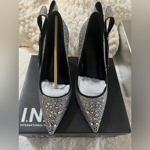 INC Womens Gold Bow Embellished Silvee Pointed Toe Stiletto Pumps Shoes Sz 8.5